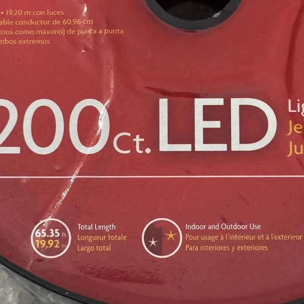 Christmas Lights 200 Count String 63 ft Holiday Living WHITE LED Plugs Both Ends